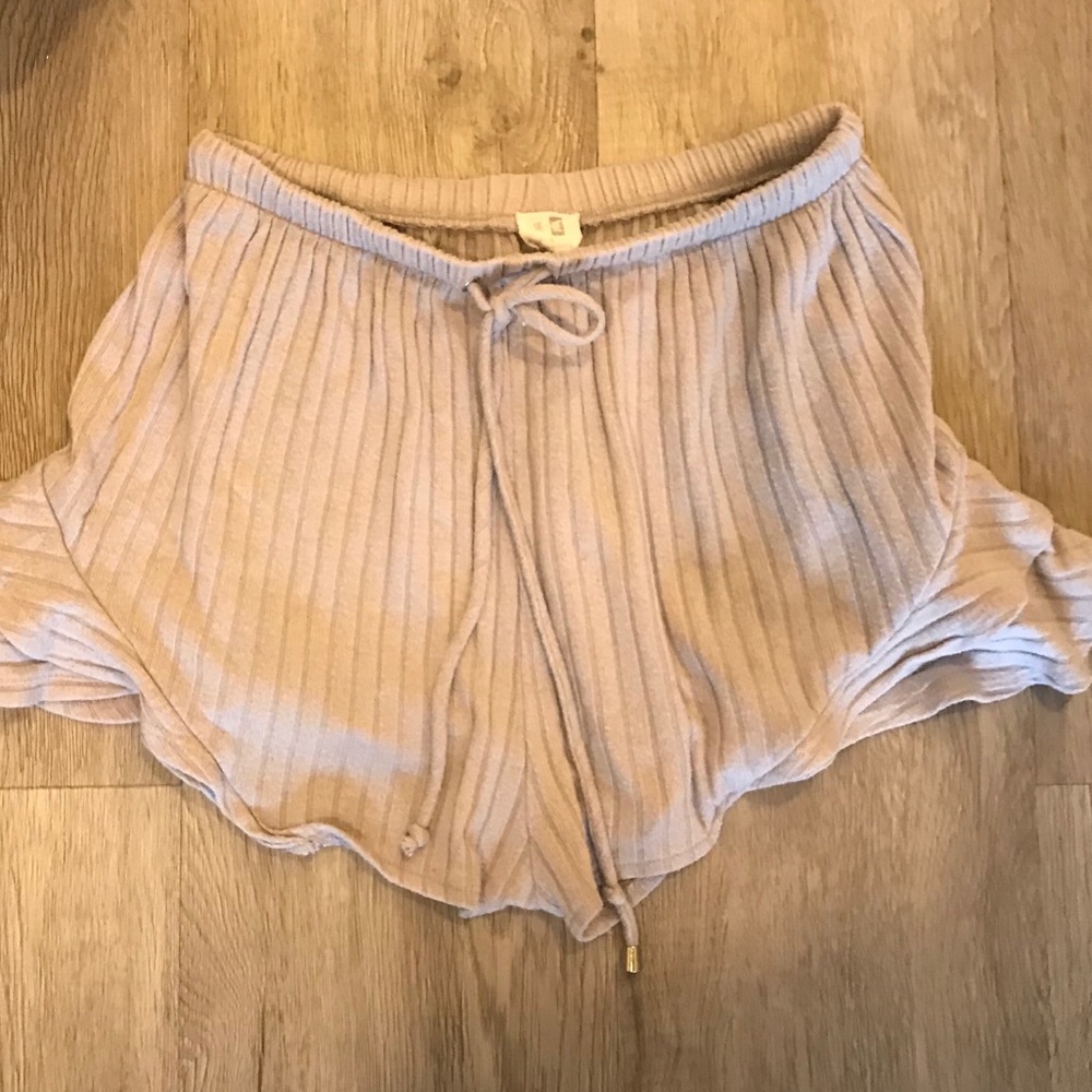 Flowy mauve shorts